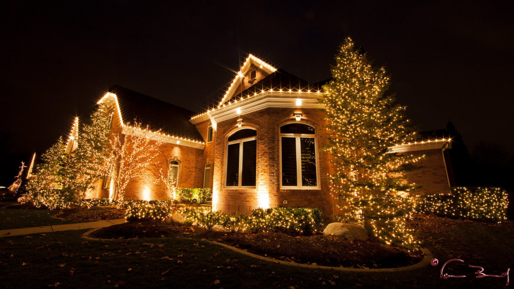 Holiday Lighting for Brick Homes Watsontown Brick