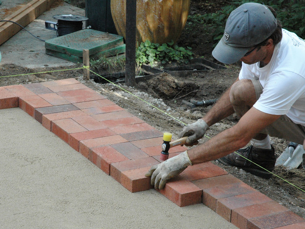 How to lay clearance patio pavers